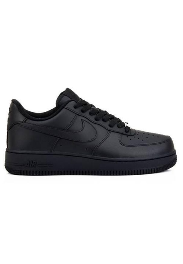 Buty do chodzenia męskie Nike Air Force 1 07. Zapięcie: sznurówki. Kolor: czarny. Materiał: syntetyk, tkanina, materiał, skóra. Szerokość cholewki: normalna. Model: Nike Air Force. Sport: turystyka piesza