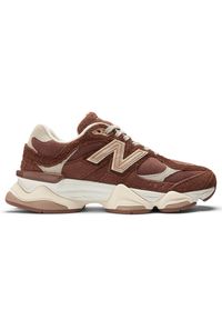 Buty unisex New Balance U9060CCC – brązowe. Kolor: brązowy. Materiał: materiał, syntetyk, skóra, guma. Szerokość cholewki: normalna. Sport: turystyka piesza #1
