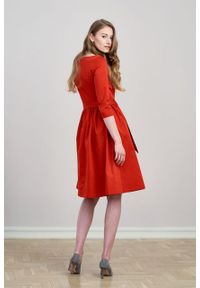 Marie Zélie - Sukienka Melia bawełna z elastanem czerwień. Typ kołnierza: kokarda. Kolor: czerwony. Materiał: bawełna, elastan. Styl: klasyczny #4