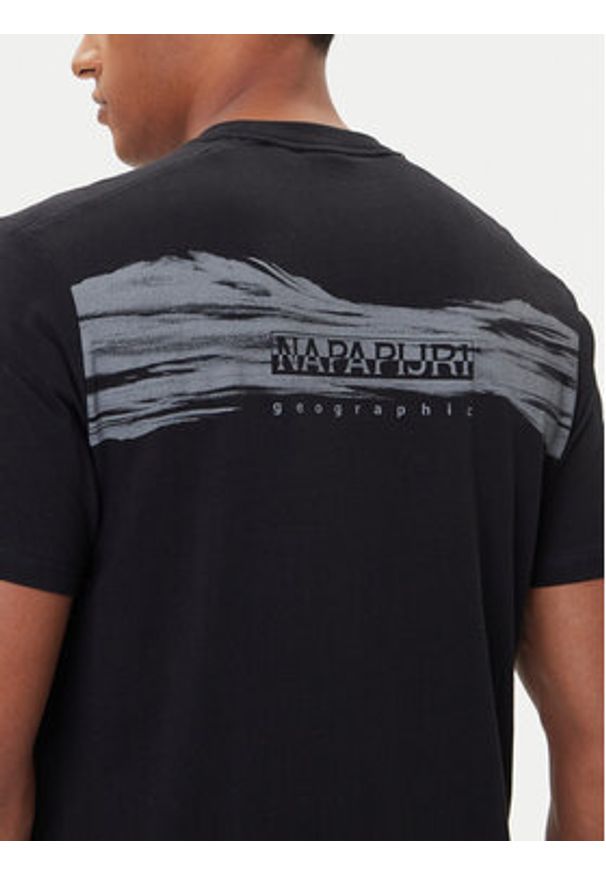 Napapijri T-Shirt S-Back Graphic NP0A88SU Czarny Regular Fit. Kolor: czarny. Materiał: bawełna