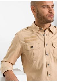 Koszula z długim rękawem i pagonami na ramionach bonprix latte macchiato "used". Kolor: brązowy. Długość rękawa: długi rękaw. Długość: długie #5