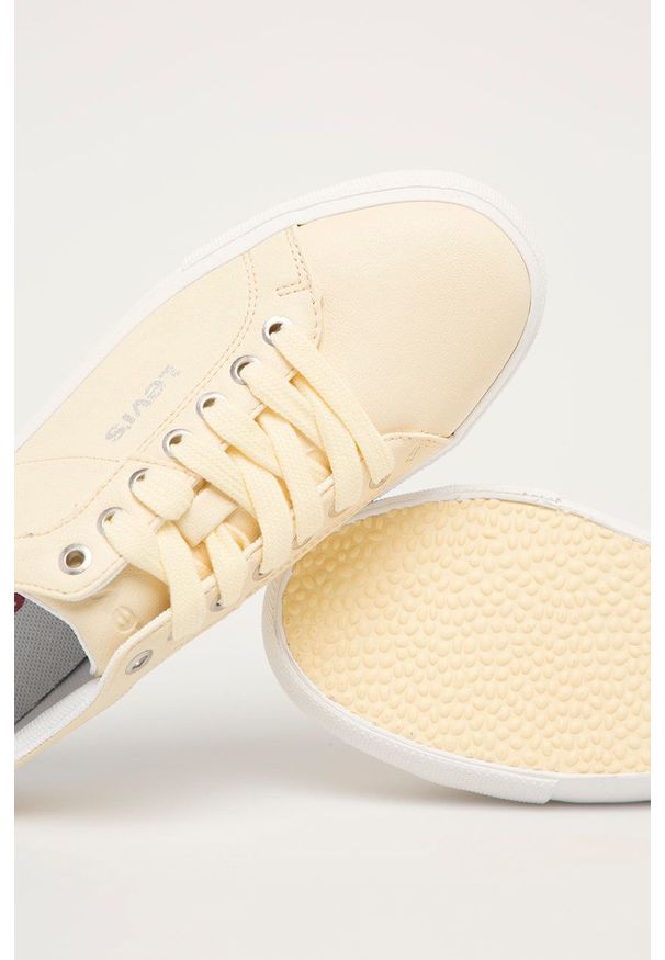 Levi's® - Levi's - Buty. Okazja: na spotkanie biznesowe. Nosek buta: okrągły. Zapięcie: sznurówki. Kolor: żółty. Materiał: guma
