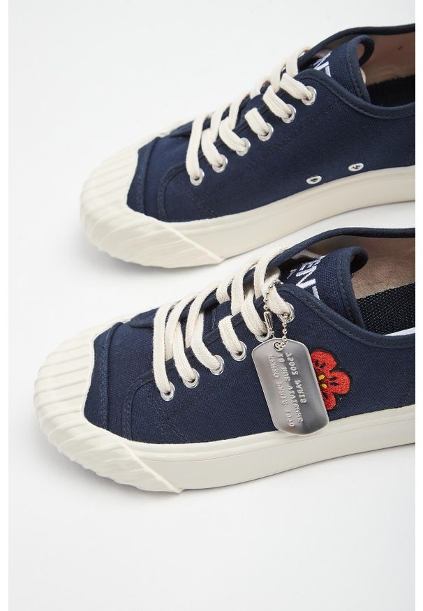 Kenzo - Trampki damskie KENZO. Wysokość cholewki: przed kostkę. Materiał: materiał. Szerokość cholewki: normalna. Wzór: napisy, haft