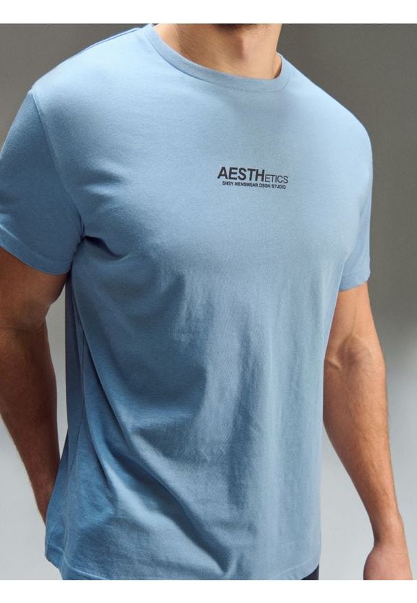 Sinsay - Bawełniana koszulka z napisem - niebieski. Kolor: niebieski. Materiał: bawełna. Wzór: napisy