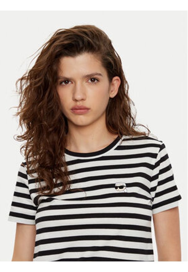 Karl Lagerfeld - KARL LAGERFELD T-Shirt A1W17099 Czarny Regular Fit. Typ kołnierza: dekolt w karo. Kolor: czarny. Materiał: bawełna