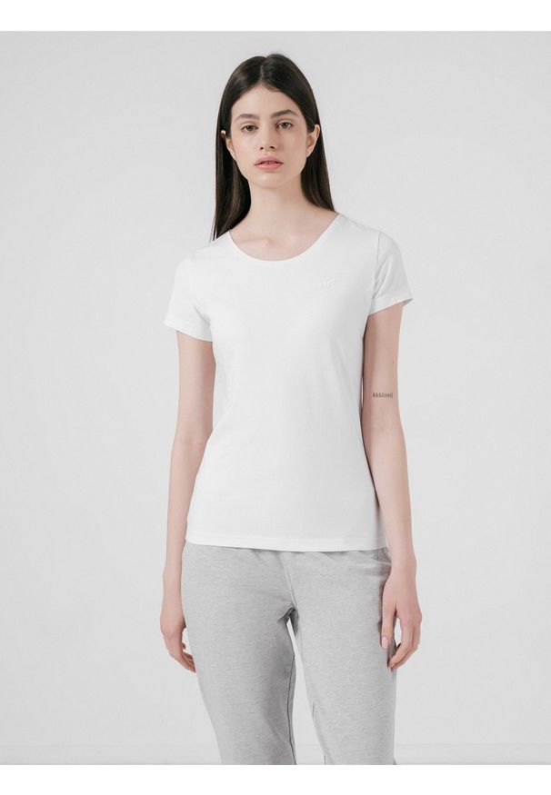 4f - 4F T-shirt slim gładki damski S. Okazja: na co dzień. Kolor: biały. Materiał: bawełna, materiał, elastan. Długość rękawa: krótki rękaw. Długość: krótkie. Wzór: gładki. Styl: sportowy, casual