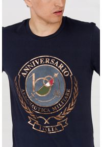 Aeronautica Militare - AERONAUTICA MILITARE Granatowy t-shirt męski. Kolor: niebieski. Długość rękawa: krótki rękaw. Długość: krótkie #3