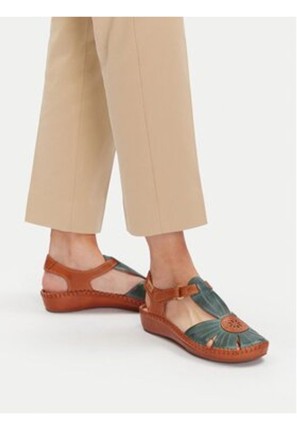 Pikolinos Półbuty 655-0575 Zielony. Kolor: zielony. Materiał: skóra