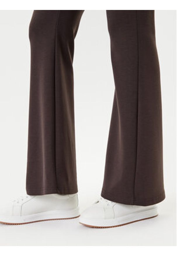 only - ONLY Legginsy Scarlet 15357949 Brązowy Flared Fit. Kolor: brązowy. Materiał: syntetyk