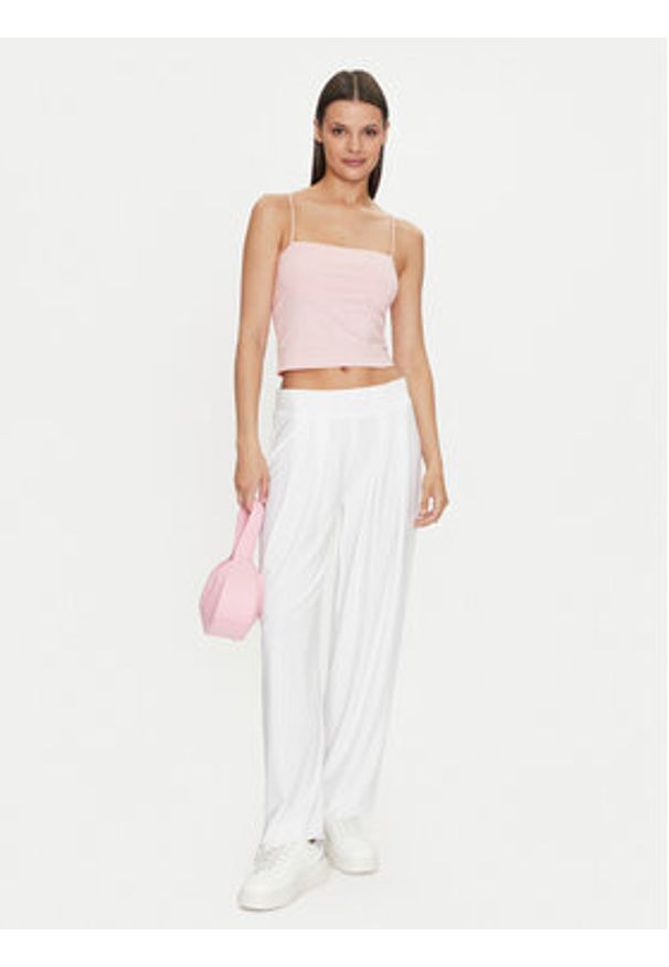 Gina Tricot Top 80827 Różowy Slim Fit. Kolor: różowy. Materiał: bawełna