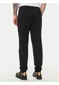 Versace Jeans Couture Spodnie dresowe 76GAAT02 Czarny Regular Fit. Kolor: czarny. Materiał: bawełna #4
