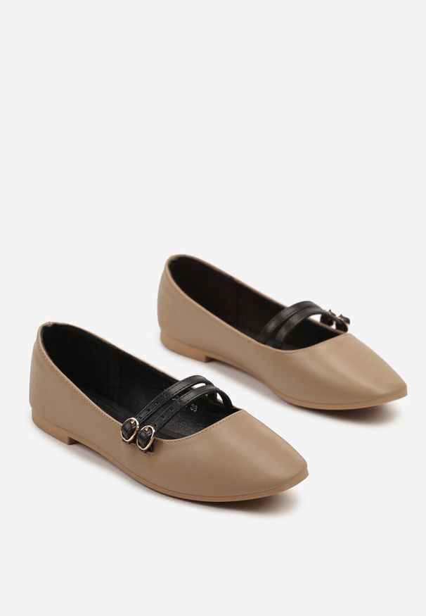 Renee - Ciemnobeżowe Balerinki w Stylu Mary Jane z Paseczkami Davinara. Okazja: na co dzień. Nosek buta: okrągły. Kolor: beżowy. Materiał: jeans. Obcas: na obcasie. Styl: klasyczny, elegancki, casual. Wysokość obcasa: niski