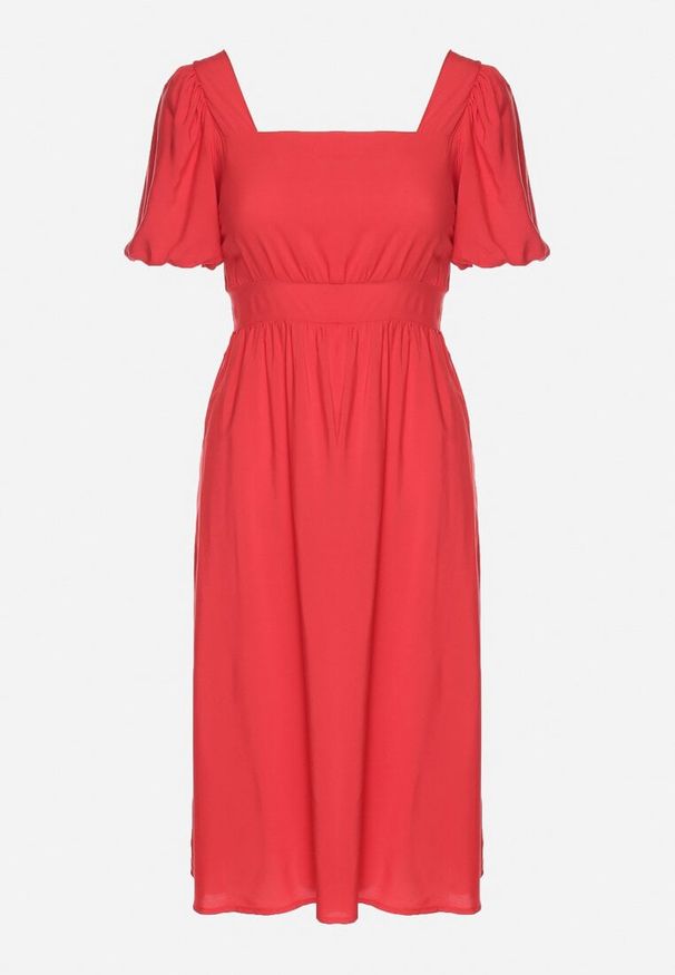 Born2be - Czerwona Sukienka z Wiskozy i Kwadratowym Dekoltem Devalin. Okazja: na co dzień. Typ kołnierza: dekolt kwadratowy. Kolor: czerwony. Materiał: wiskoza. Długość rękawa: krótki rękaw. Styl: casual, elegancki