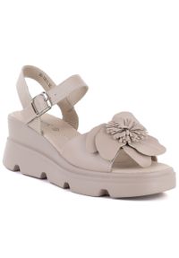 Skórzane sandały damskie na koturnie beżowe Vinceza 26-79615. Kolor: beżowy. Materiał: skóra. Obcas: na koturnie #1