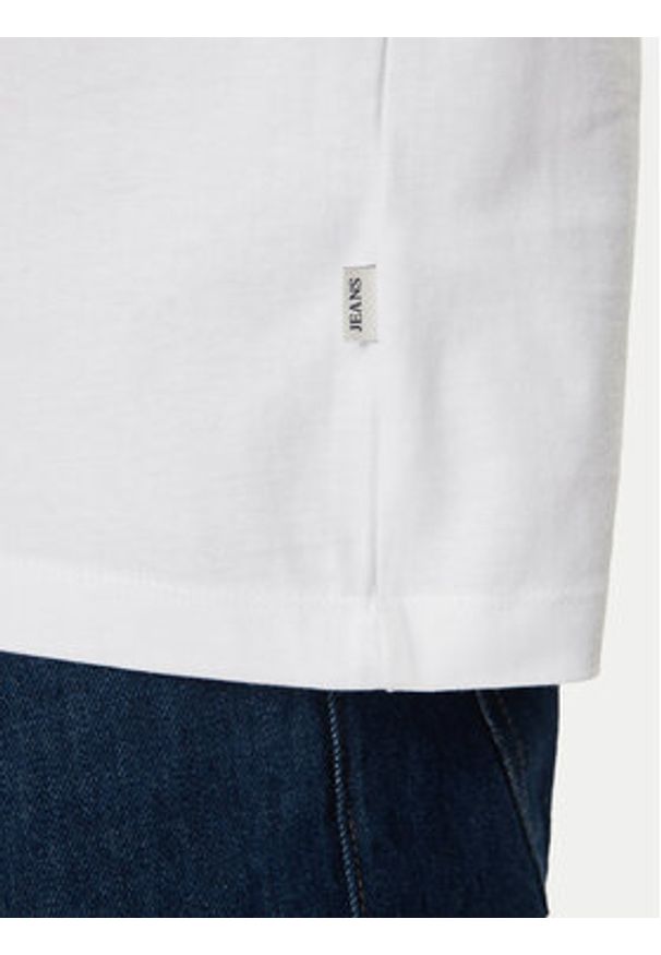 Guess Jeans T-Shirt M4YI44 K8FQ4 Biały Regular Fit. Kolor: biały. Materiał: bawełna