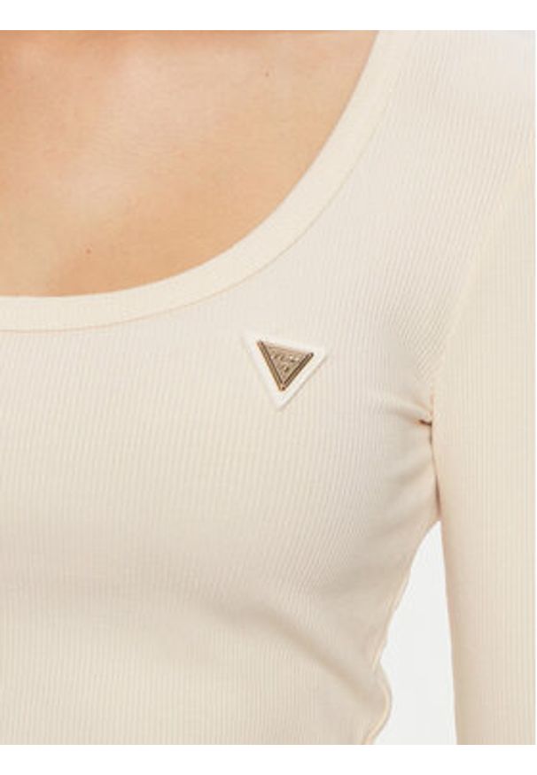 Guess Bluzka V4BP07 K8RT2 Écru Regular Fit. Materiał: wiskoza