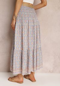 Renee - Niebieska Rozkloszowana Spódnica Maxi z Falbaną i Plecionym Paskiem Rahaf. Kolor: niebieski. Długość: długie. Styl: boho