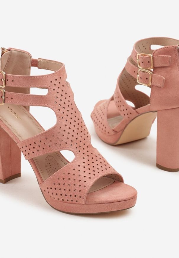 Born2be - Różowe Sandały Vices na Obcasie z Perforacją i Wycięciami Firare. Okazja: na co dzień. Kolor: różowy. Sezon: wiosna, lato. Obcas: na obcasie. Styl: elegancki, casual, klasyczny. Wysokość obcasa: średni