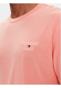 Tommy Jeans T-Shirt DM0DM18872 Różowy Regular Fit. Kolor: różowy. Materiał: bawełna #4