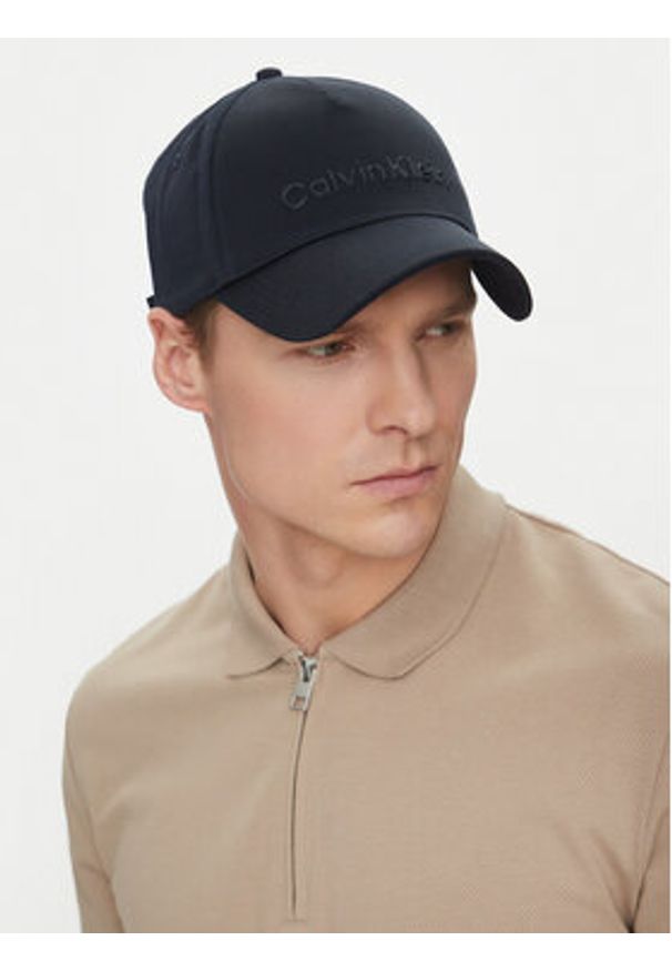 Calvin Klein Czapka z daszkiem K50K511987 Granatowy. Kolor: niebieski. Materiał: bawełna, materiał