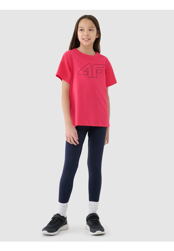 4f - T-shirt oversize z nadrukiem dziewczęcy - różowy. Okazja: na co dzień. Kolor: różowy. Materiał: bawełna, jersey, dzianina. Wzór: nadruk. Styl: sportowy, casual, klasyczny