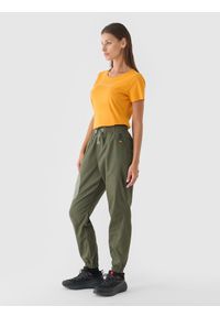 4f - 4F Spodnie casual damskie - oliwkowe/khaki XL. Okazja: na co dzień. Kolor: brązowy, wielokolorowy, oliwkowy. Materiał: bawełna, poliester, materiał, tkanina. Styl: casual
