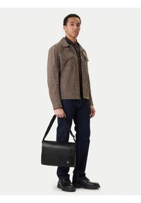 Calvin Klein Saszetka Emblem Hw Flap Messenger LV04D3299G Czarny. Kolor: czarny. Materiał: skóra #1