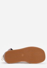 Born2be - Szare Sandały w Stylu Botków z Ozdobną Klamrą Theaneasi. Okazja: na co dzień. Zapięcie: klamry. Kolor: szary. Materiał: jeans. Styl: casual, elegancki, klasyczny #6