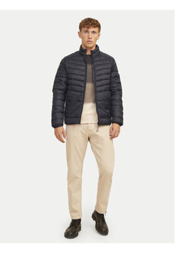 Jack & Jones Kurtka zimowa Sprint 12258444 Czarny Regular Fit. Kolor: czarny. Materiał: syntetyk. Sezon: zima