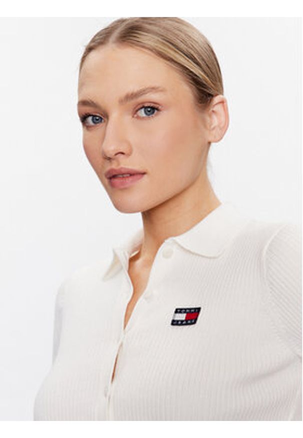 Tommy Jeans Kardigan Tjw Button Thru Polo Sweater DW0DW15395 Écru Slim Fit. Typ kołnierza: polo. Materiał: syntetyk