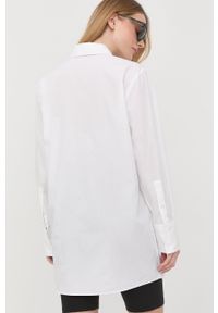 Hugo - HUGO koszula bawełniana 50468493 damska kolor biały regular z kołnierzykiem klasycznym. Okazja: na co dzień. Typ kołnierza: kołnierzyk klasyczny. Kolor: biały. Materiał: bawełna. Styl: klasyczny #2
