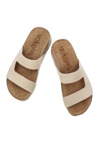 Klapki damskie Yokono, cholewka ze skóry naturalnej zamszowej z szerokim paskiem podeszwą korkową z wyściółką skórzaną, beżowe, Wiwi-260 Ser Crudo. Kolor: beżowy. Materiał: skóra, zamsz #4