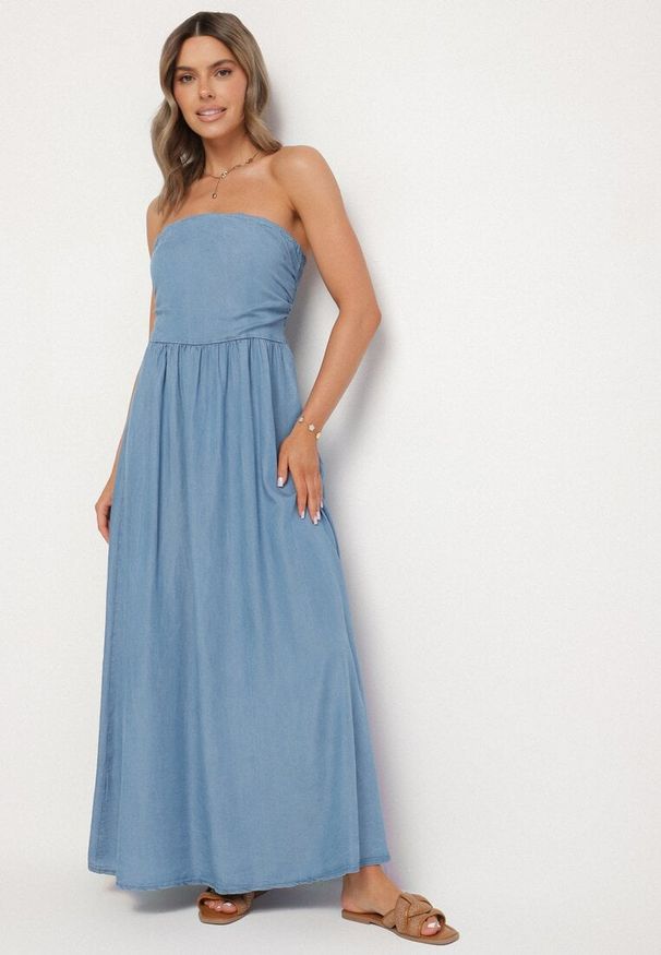 Born2be - Granatowa Sukienka Rozkloszowana z Dekoltem Typu Bandeau Mavilore. Okazja: na co dzień, na imprezę. Kolor: niebieski. Materiał: skóra. Wzór: aplikacja. Typ sukienki: rozkloszowane. Styl: klasyczny, casual, elegancki, wizytowy