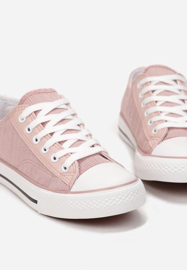 Born2be - Różowe Trampki Naeramene. Wysokość cholewki: przed kostkę. Kolor: różowy. Materiał: materiał, jeans. Szerokość cholewki: normalna. Sezon: lato. Obcas: na płaskiej podeszwie. Styl: klasyczny