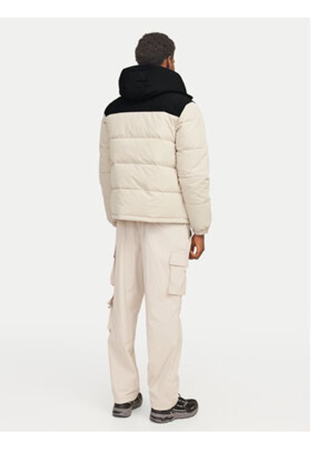 Jack & Jones - Jack&Jones Kurtka zimowa Otto 12258416 Beżowy Regular Fit. Kolor: beżowy. Materiał: syntetyk. Sezon: zima