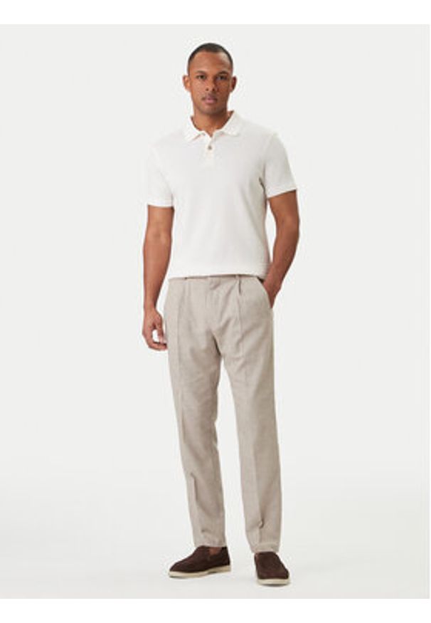 JOOP! Polo Jorge 30101934 Écru Slim Fit. Typ kołnierza: polo. Kolor: kremowy. Materiał: bawełna