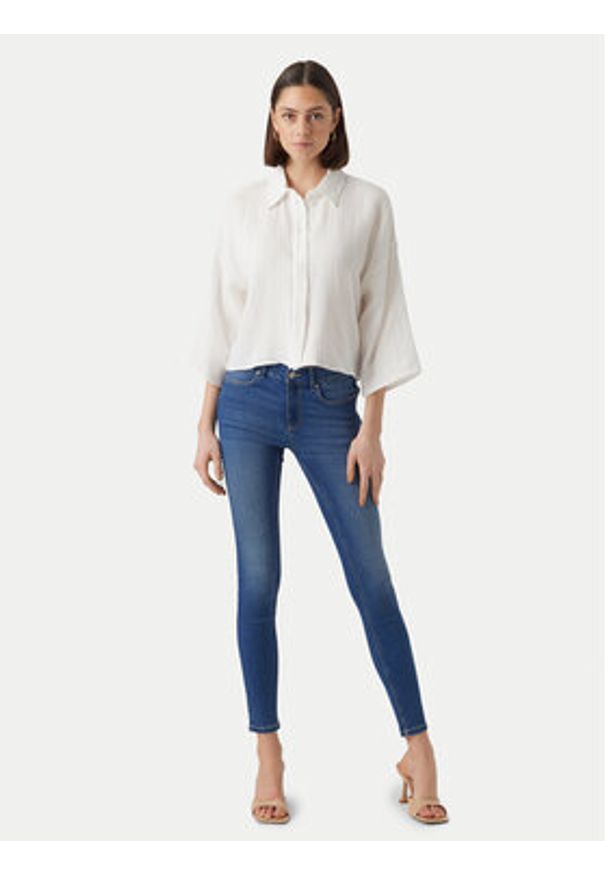 Vero Moda Koszula Natali 10279685 Biały Standard Fit. Kolor: biały. Materiał: bawełna
