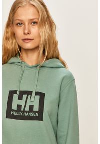 Helly Hansen Bluza bawełniana kolor zielony z kapturem z nadrukiem. Okazja: na co dzień. Typ kołnierza: kaptur. Kolor: zielony. Materiał: bawełna. Wzór: nadruk. Styl: casual