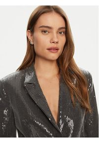 Guess Marynarka W5RN48 WGX40 Srebrny Regular Fit. Kolor: srebrny. Materiał: syntetyk