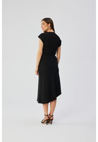 Stylove - Elegancka asymetryczna sukienka z dekoltem woda czarna. Typ kołnierza: dekolt woda. Kolor: czarny. Typ sukienki: asymetryczne. Styl: elegancki