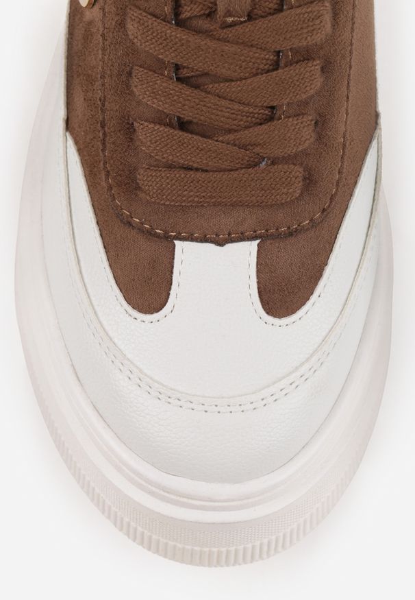 Renee - Brązowo-Białe Chunky Sneakersy Vices na Platformie z Okrągłym Detalem Sedvira. Okazja: na spacer. Nosek buta: okrągły. Kolor: brązowy. Materiał: jeans, skóra, koronka. Obcas: na platformie. Sport: turystyka piesza