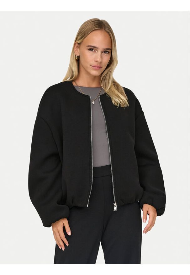 only - ONLY Bluza Ellie 15344567 Czarny Regular Fit. Kolor: czarny. Materiał: syntetyk