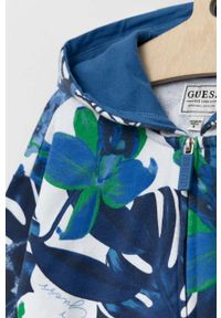 Guess bluza bawełniana dziecięca kolor niebieski z kapturem wzorzysta. Typ kołnierza: kaptur. Kolor: niebieski. Materiał: bawełna #2