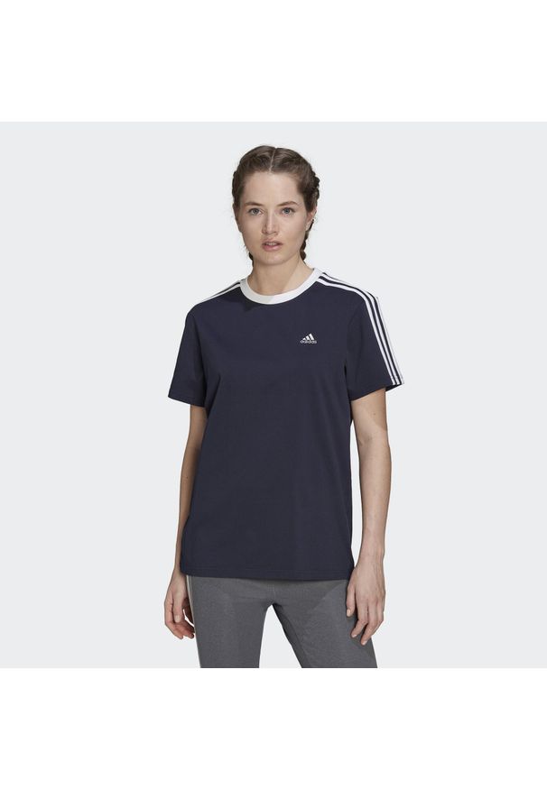 Koszulka fitness damska Adidas Essentials 3-Stripes Tee. Kolor: zielony, biały, brązowy, wielokolorowy. Sport: fitness