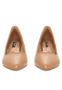 Nine West Szpilki WFA3042-1 Beżowy. Kolor: beżowy. Materiał: skóra. Obcas: na szpilce #6