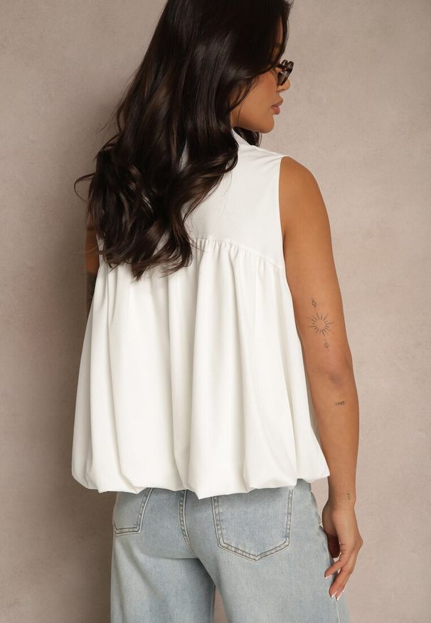 Renee - Biała Bluza Oversize z Kołnierzykiem o Rozkloszowanym Kroju Erivelle. Okazja: na co dzień. Kolor: biały. Styl: casual