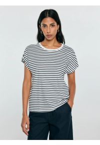 Big-Star - Koszulka damska w paski biało-granatowa Aleksa 403. Okazja: na co dzień. Kolor: niebieski. Materiał: dzianina, bawełna, żakard. Wzór: paski. Styl: casual, klasyczny #8