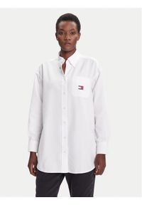 Tommy Jeans Koszula Badge DW0DW20988 Biały Oversize. Kolor: biały. Materiał: syntetyk