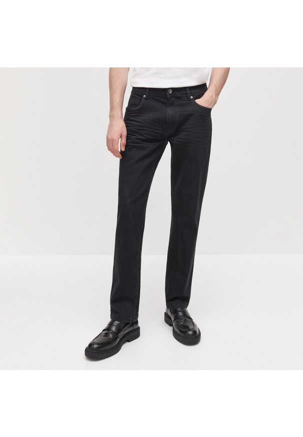 Reserved - Jeansy z bawełny organicznej - Czarny. Kolor: czarny. Materiał: jeans, bawełna