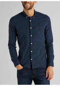 Lee - LEE SLIM BUTTON DOWN MĘSKA KOSZULA SKY CAPTIAN L66XRSHY. Typ kołnierza: button down